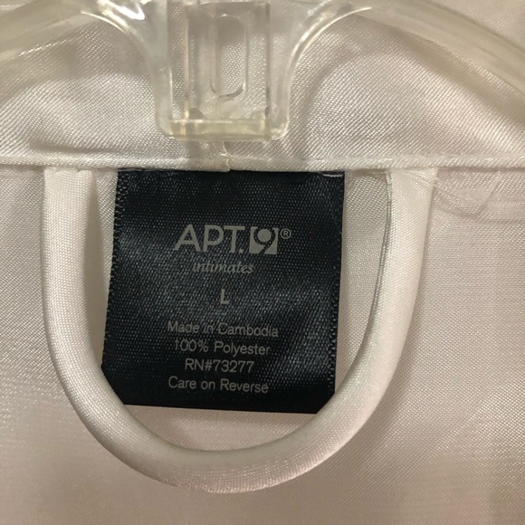 APT Bride Robe - Picture 4 of 4